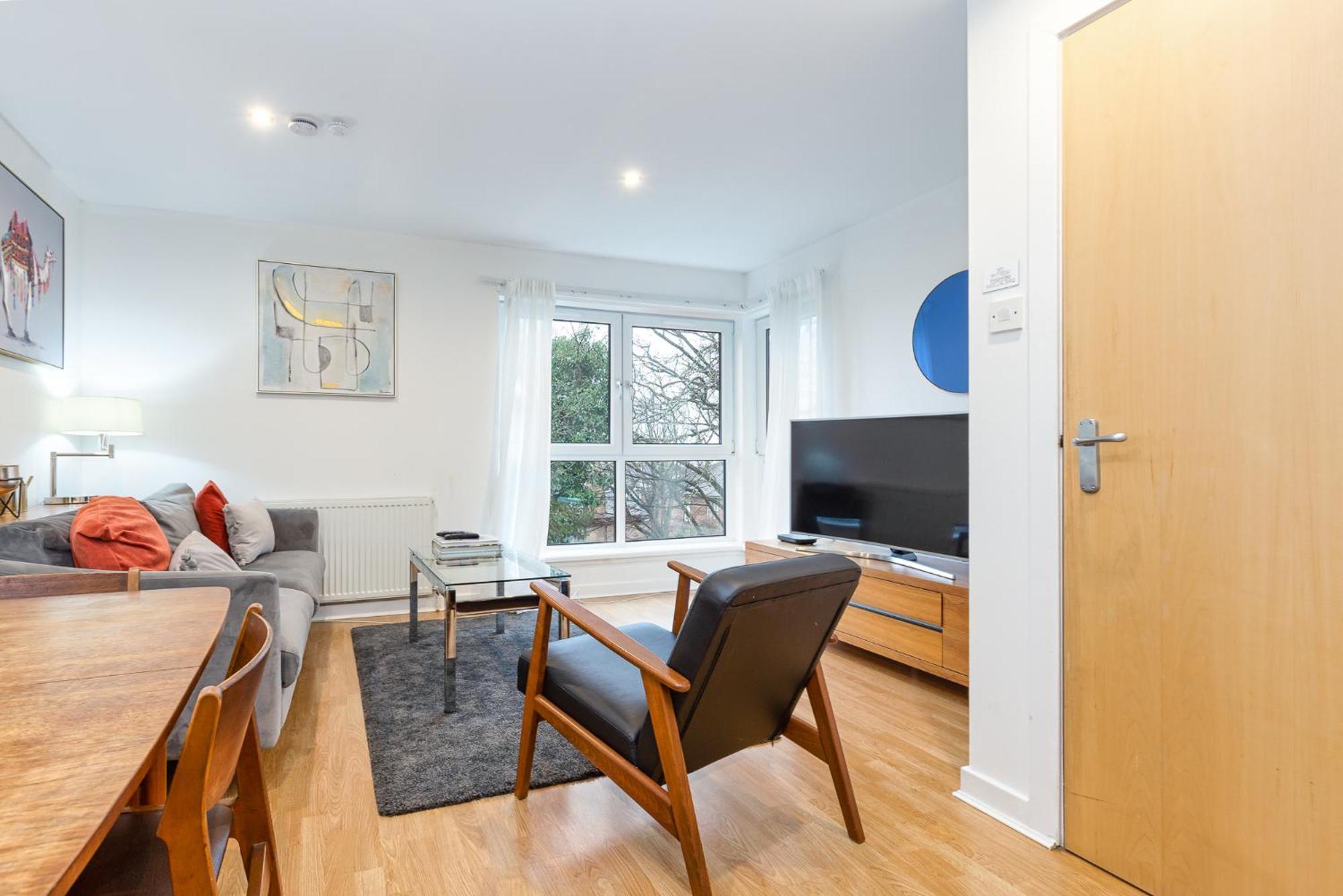 Modern 2 Bed Broompark/Central Apt. With Parking Γλασκώβη Εξωτερικό φωτογραφία